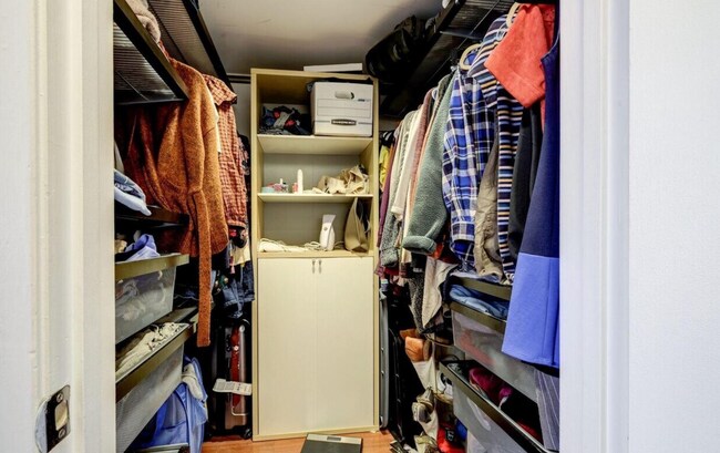 Building Photo - 3 Washington Cir NW