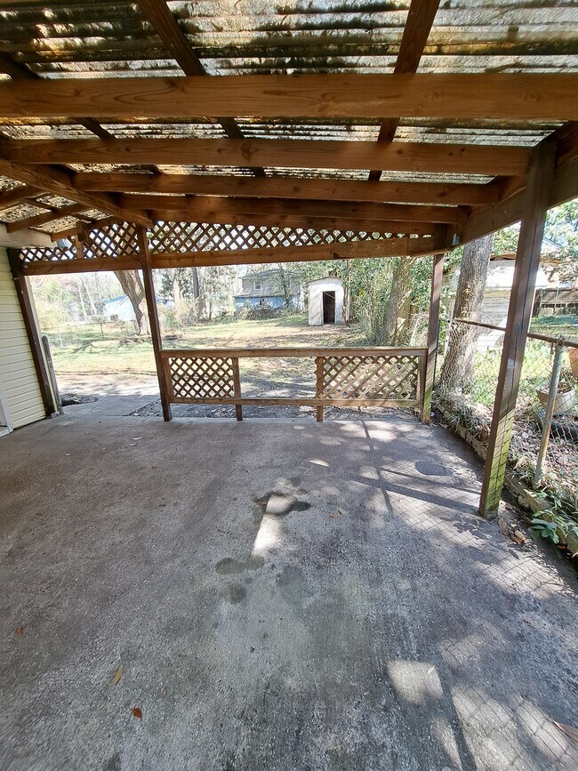 Building Photo - 5740 Pilgrim Ave