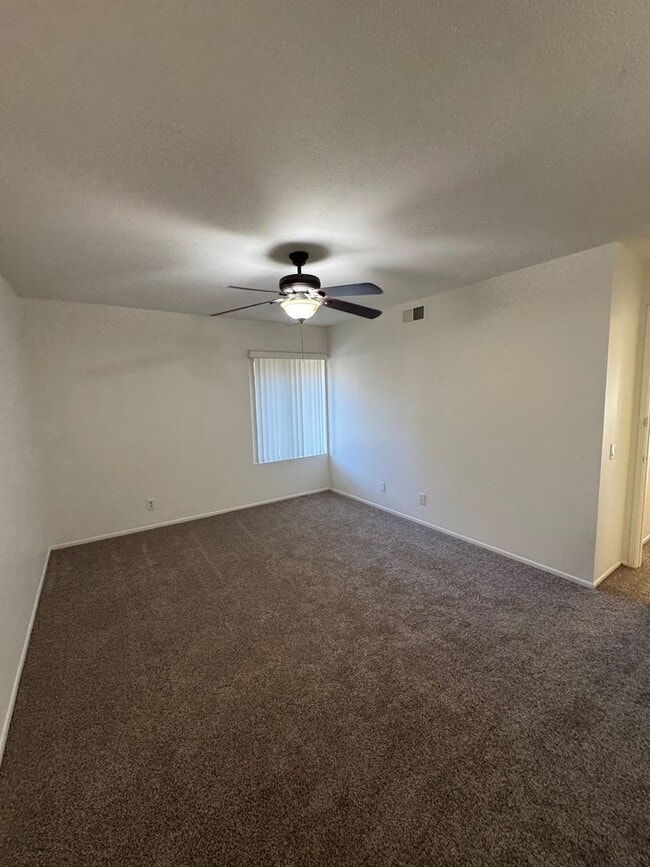 Building Photo - Orchard Lane Condo for Rent near the 101 F...