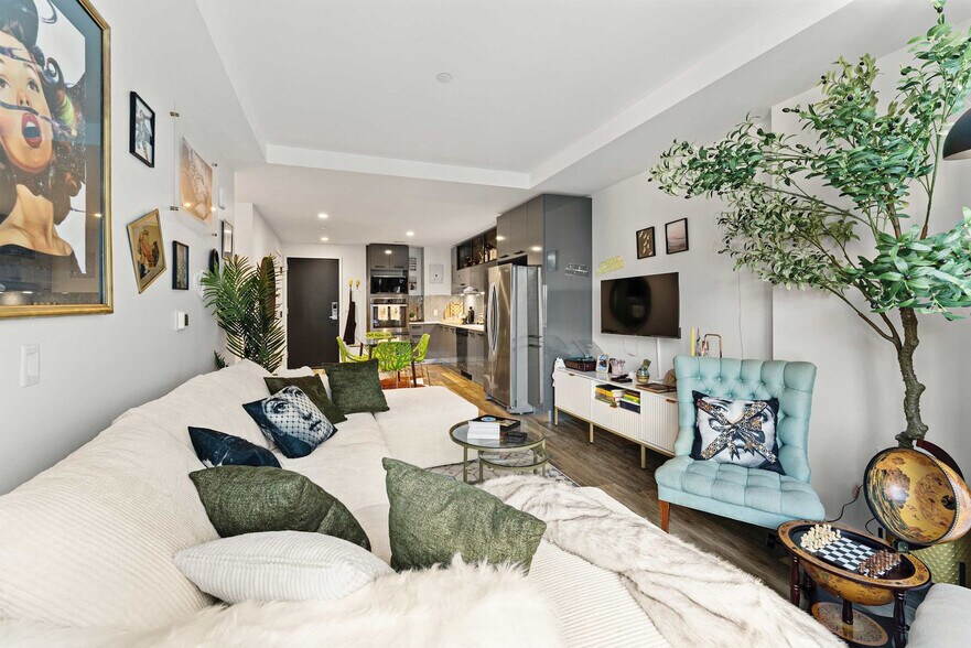 Primary Photo - 300 Harrison Ave