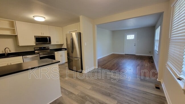 Building Photo - 1210 Downing Rd