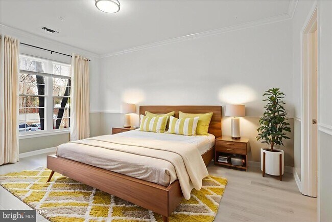 Building Photo - 12909 Alton Square