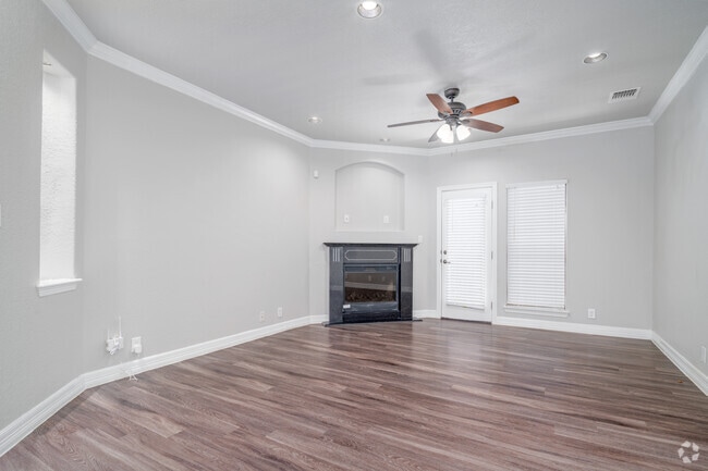 3BR, 2BA - 1300SF - Living Room - The Palazzo