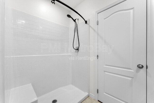 Building Photo - 4081 Calendula Dr