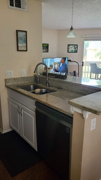 Double sink with new LG dishwasher - 115 112th Ave NE