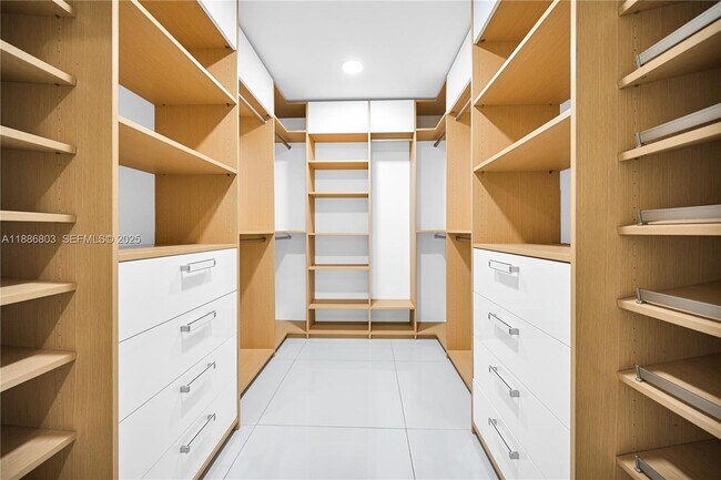 Building Photo - 13284 SW 39th St