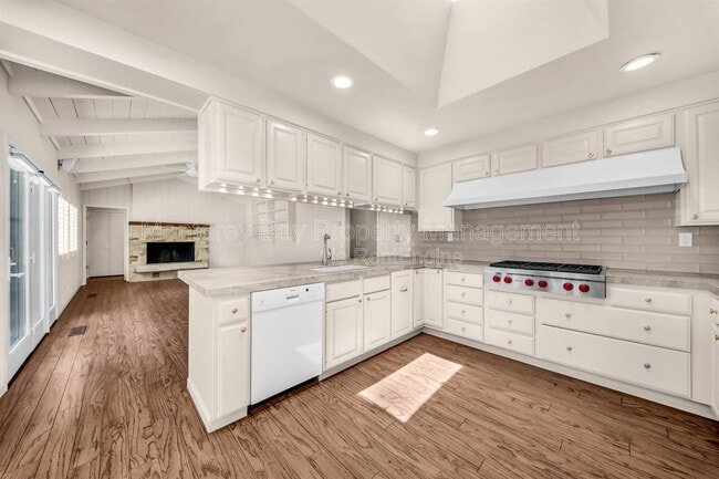 Building Photo - 10160 Sunstar Rd