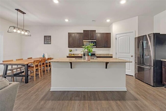 Building Photo - 3741 Makeover Ct