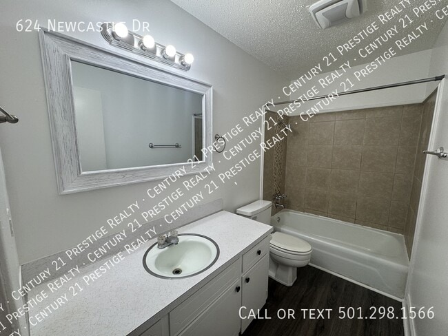 Building Photo - 624 Newcastle Dr