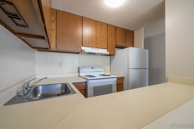 Building Photo - 1bd/1ba/1pkg Condominium in Koolau Vista |...