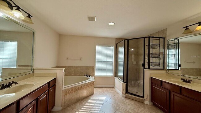 Building Photo - 13336 Hatherton Cir