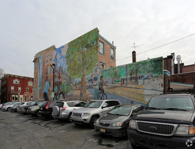 Building Photo - 4008 Chestnut St