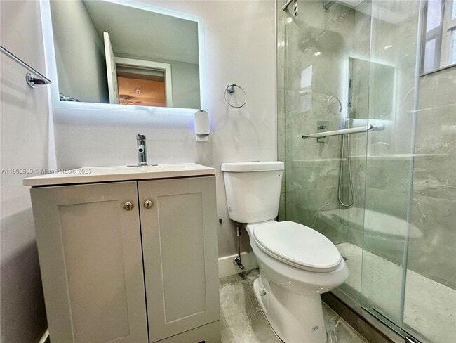 Building Photo - 1508 SW 13th Ave