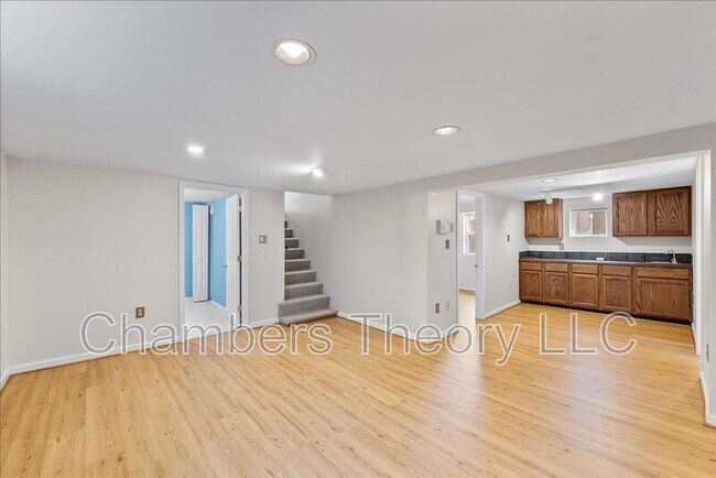 Building Photo - 1105 20th St