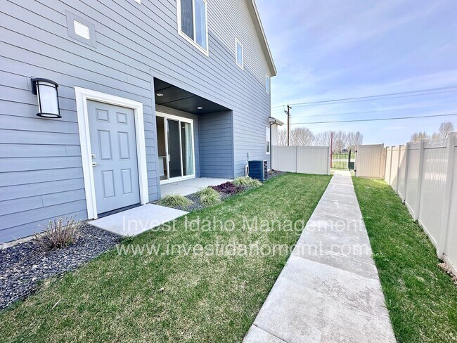 Building Photo - $500.00 Move-in credit! Luxury Gated Townhome in Star – Available Soon! No Shared walls!