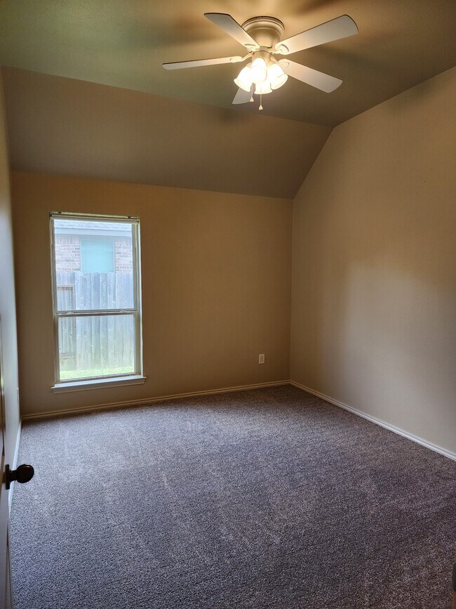 Building Photo - 16331 Gentle Slope Ln