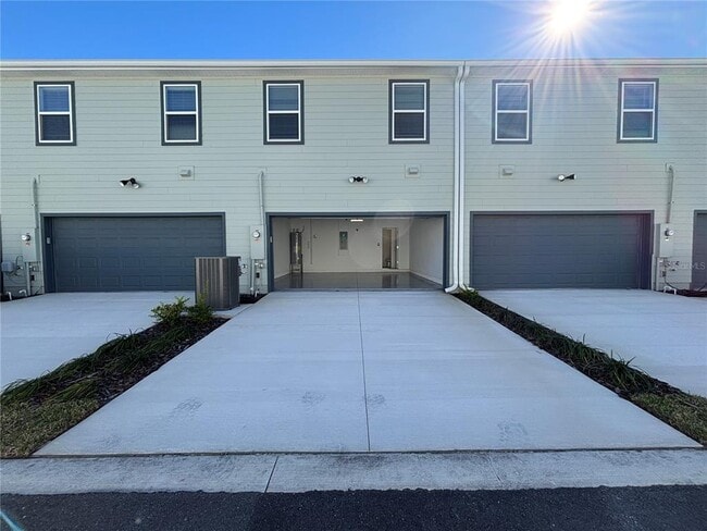 Building Photo - 11333 Nona Sound St