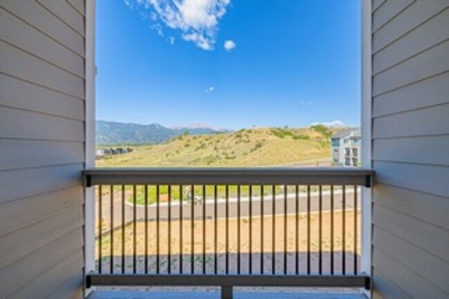 Building Photo - Brand New Luxury Townhome with Unparalleled Pikes Peak & Front Range Views