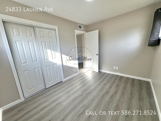 Building Photo - 24833 Lauren Ave