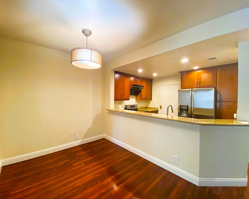 Building Photo - 7705 Chantilly Dr