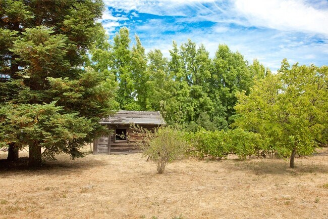 Building Photo - 5110 Gravenstein Hwy S