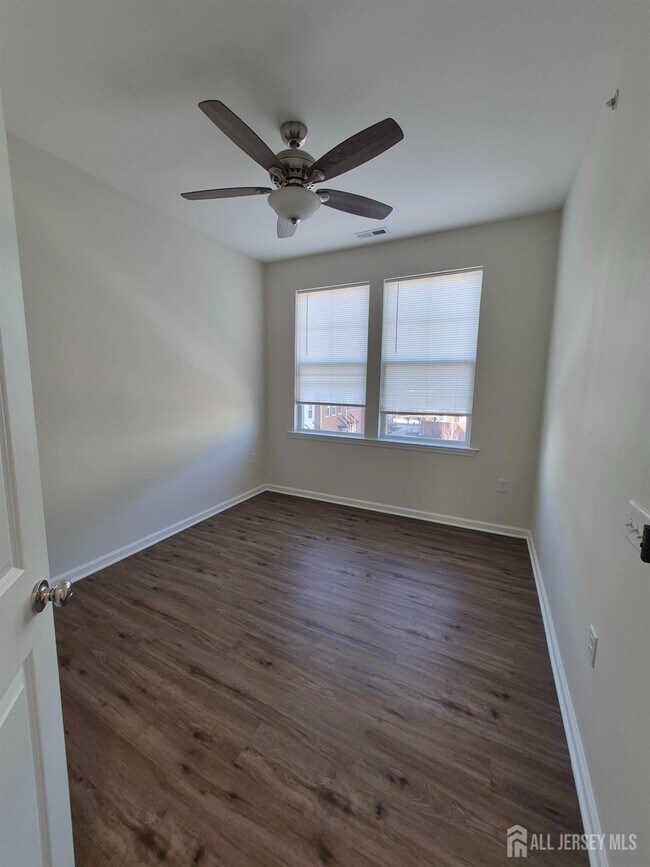 Building Photo - 41 Audley St