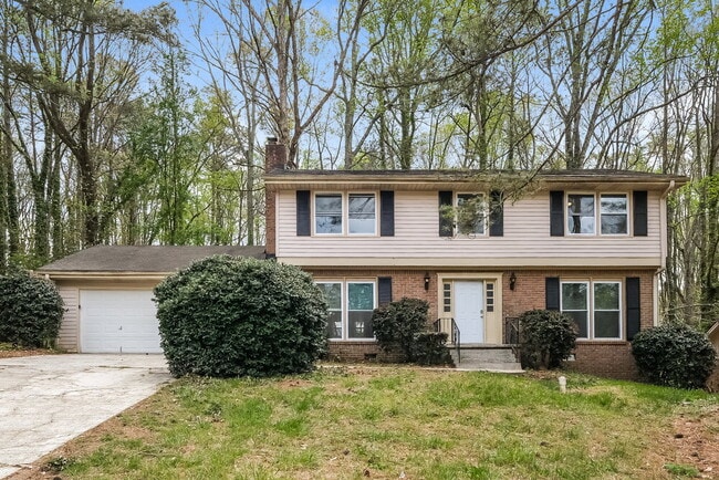 Building Photo - 3358 Creekway Dr