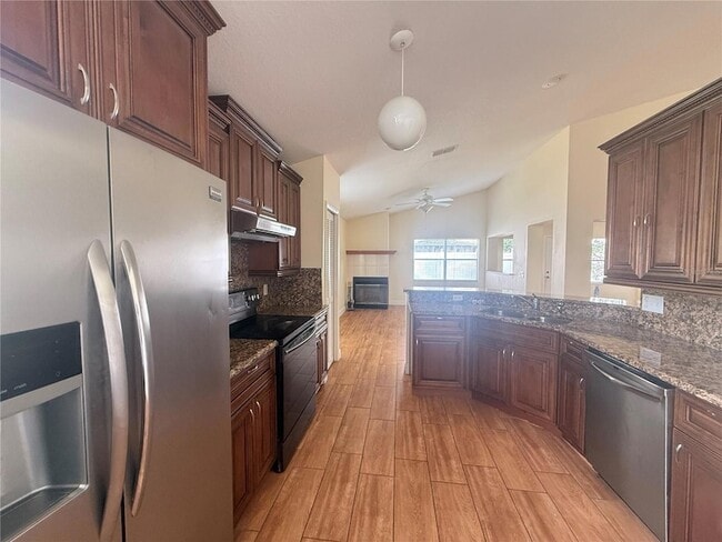 Building Photo - 2073 River Park Blvd