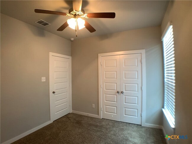 Building Photo - 354 Creekside Curve