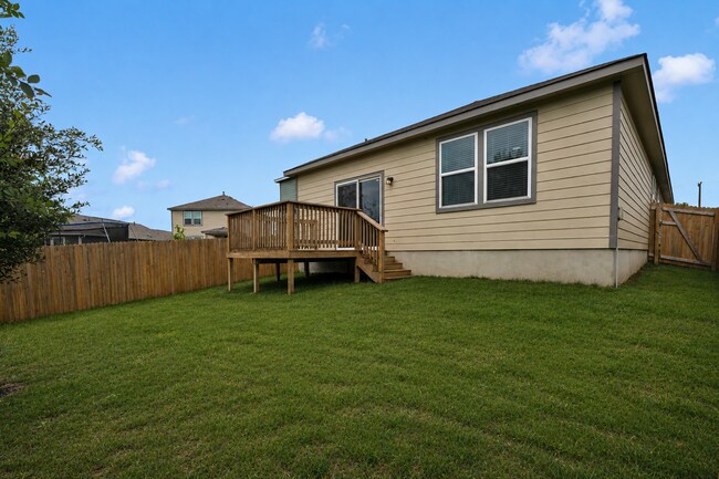 Building Photo - Cozy 3 Bedroom Home in Blue Ridge Ranch- Growing Southeast San Antonio Area!