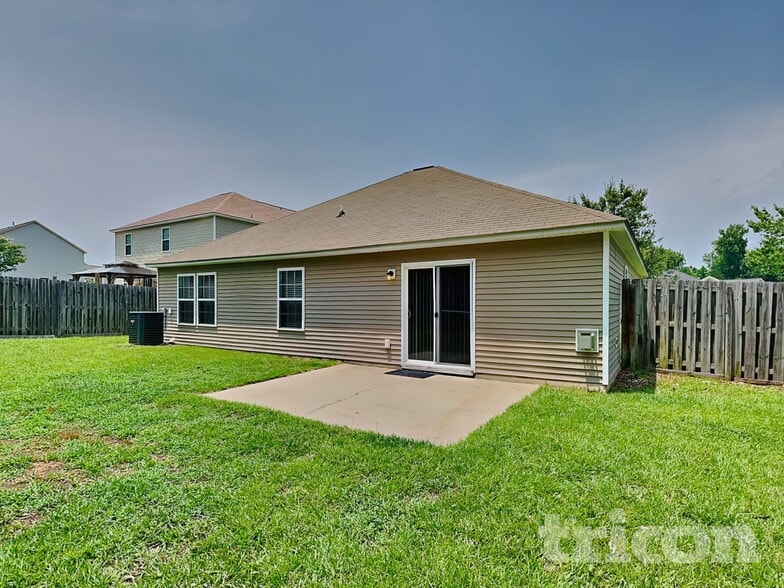 Building Photo - 1204 Green Turf Ln