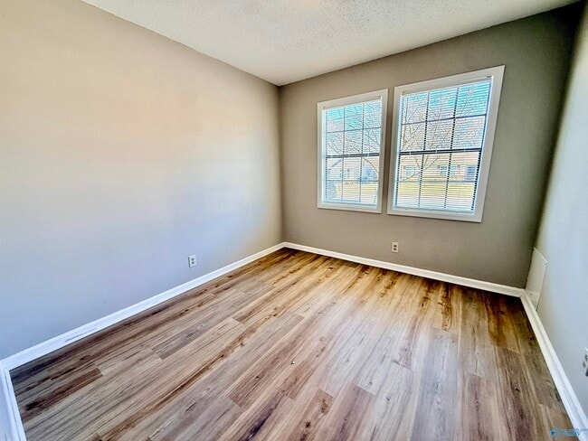 Building Photo - 14011 Mariellen Rd SW