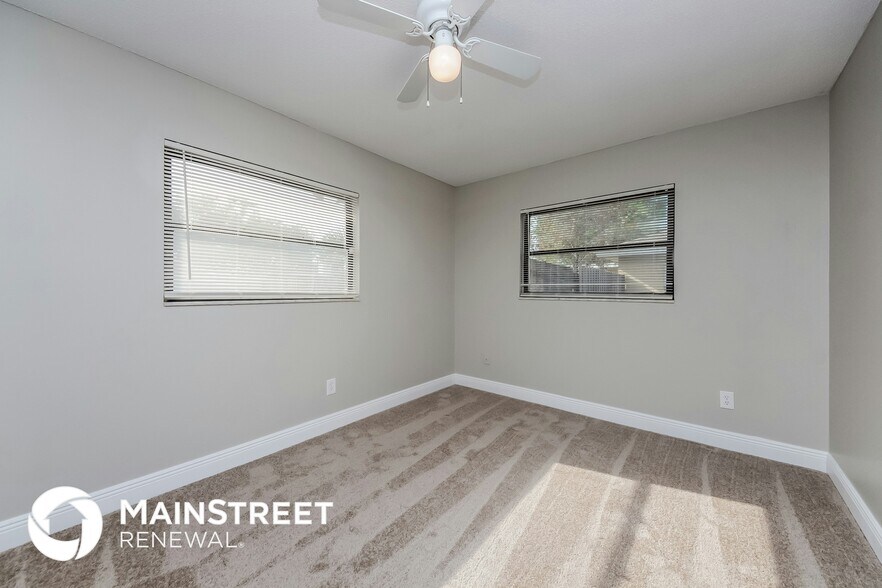 Building Photo - 5116 N Woodcrest Dr