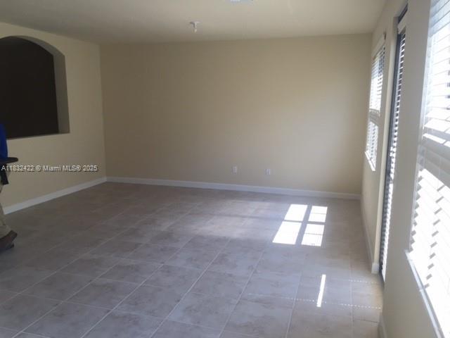 Building Photo - 8449 Blue Cove Way