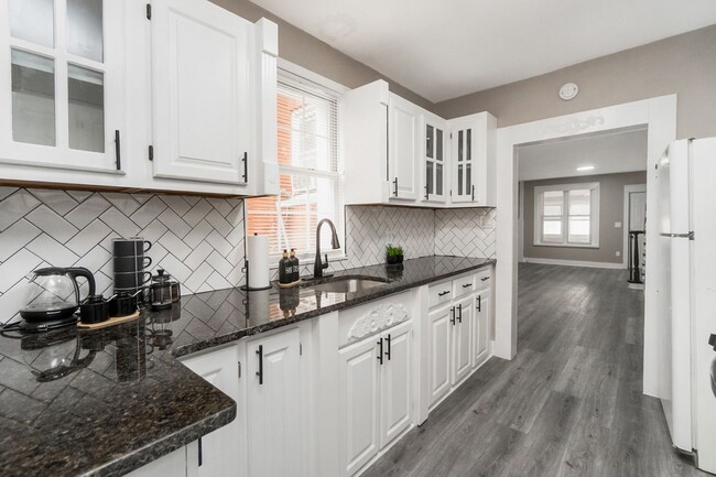 Building Photo - Updated  2BR Home – Walk to Lehigh & Downtown Bethlehem