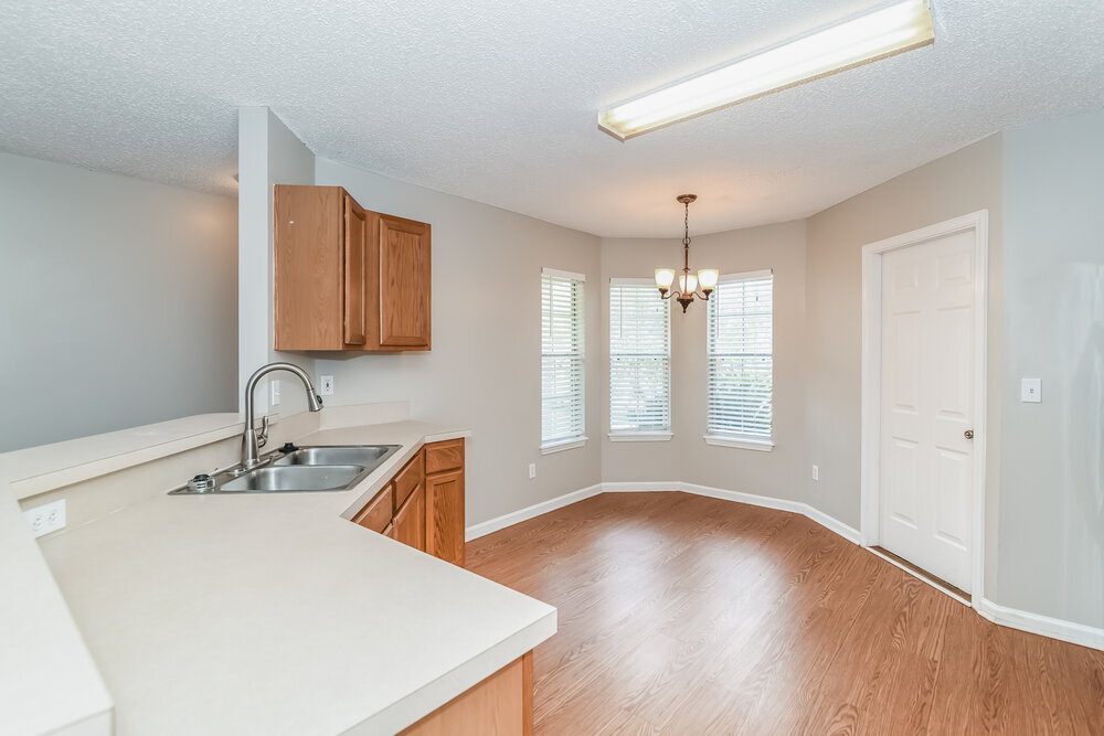 Building Photo - 3111 Wavering Ln