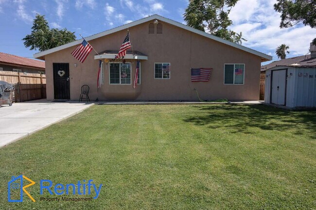 Building Photo - 3-Bed, 2-Bath in North Bakersfield – Only for $1,495