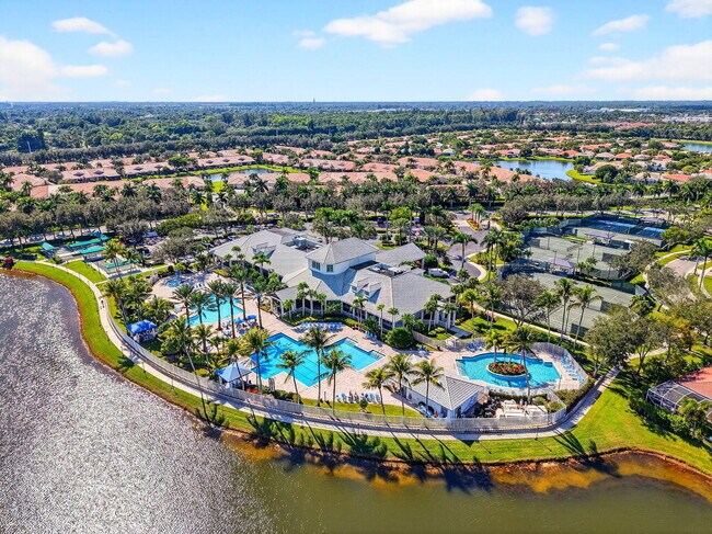 Building Photo - 2245 Sapphire Cir