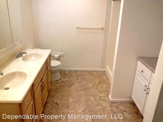 Building Photo - 8 br, 3.5 bath House - 1863 10th Avenue