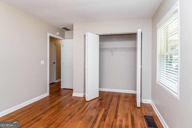 Building Photo - 6490 Port a Prince Dr