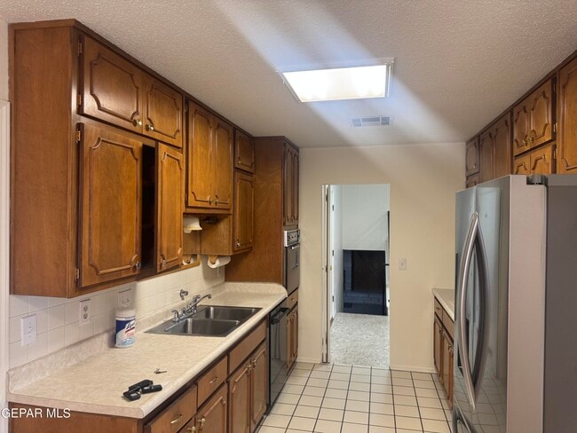 Building Photo - 8800 Sampson Ct
