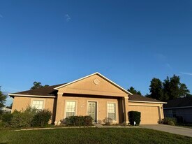 Building Photo - 15592 SW 22nd Court Rd