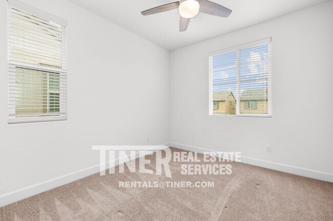 Building Photo - 4166 Hydo Lk Wy