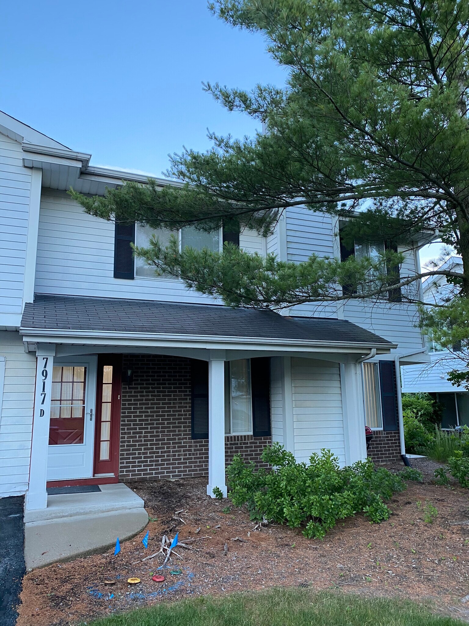 Building Photo - 7917 Knottingham Cir