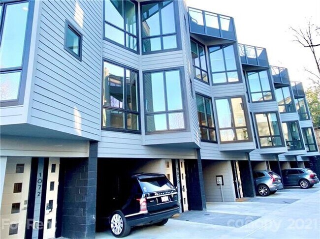 Building Photo - Modern Townhome with Roof Terrace in Dilworth Neighborhood Charlotte NC
