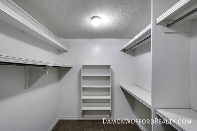 Building Photo - 502 Pelahatchie Shore Dr
