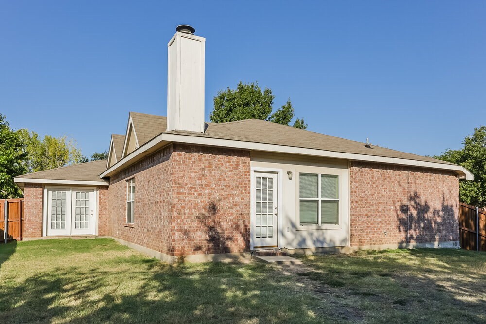 Building Photo - 1013 Crane Cir