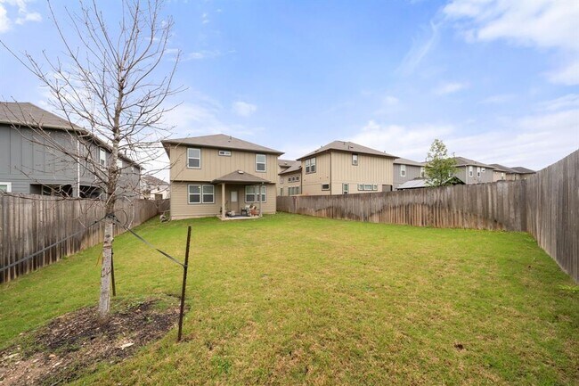 Building Photo - 3200 College Park Dr