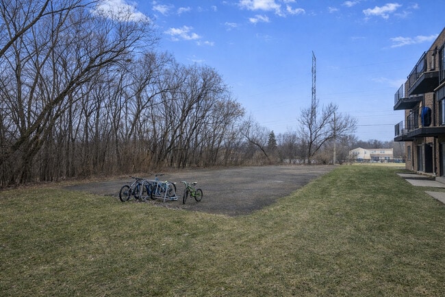 Building Photo - 224 E Rimini Ct