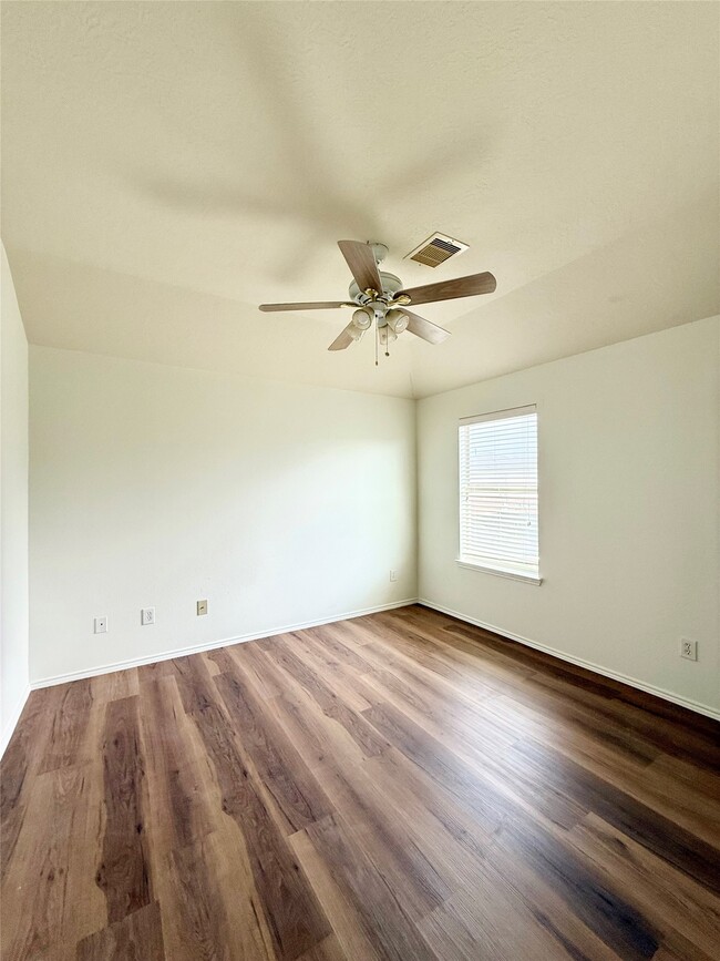 Building Photo - 24623 Colonial Maple Dr